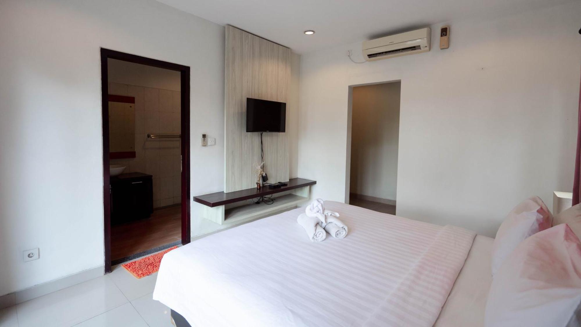 The Lavana Bali Radiance Villa Raya Canggu Esterno foto